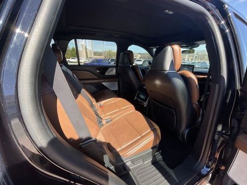 Used 2020 Lincoln Aviator Reserve w/ Equipment Group 202A AWD/4WD image 29
