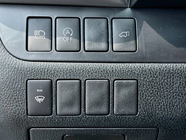 Used 2019 Toyota Highlander XLE AWD/4WD image 16