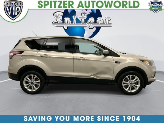 Used 2017 Ford Escape SE w/ SE Cold Weather Package AWD/4WD image 11