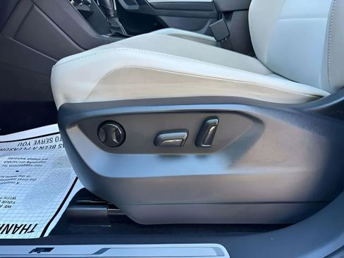 Used 2021 Volkswagen Tiguan SE R-Line w/ 3rd Row Seat Package image 40