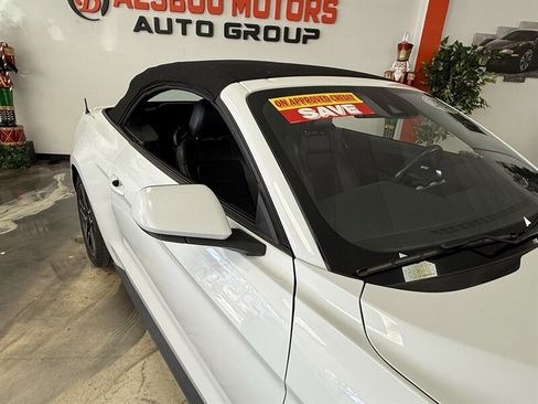 Used 2023 Ford Mustang Premium image 22