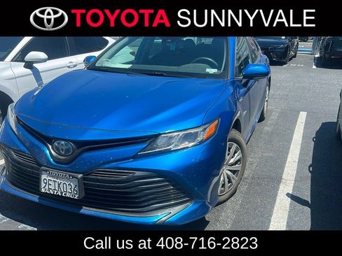 Used 2020 Toyota Camry LE w/ Fleet Convenience Package FWD image 1