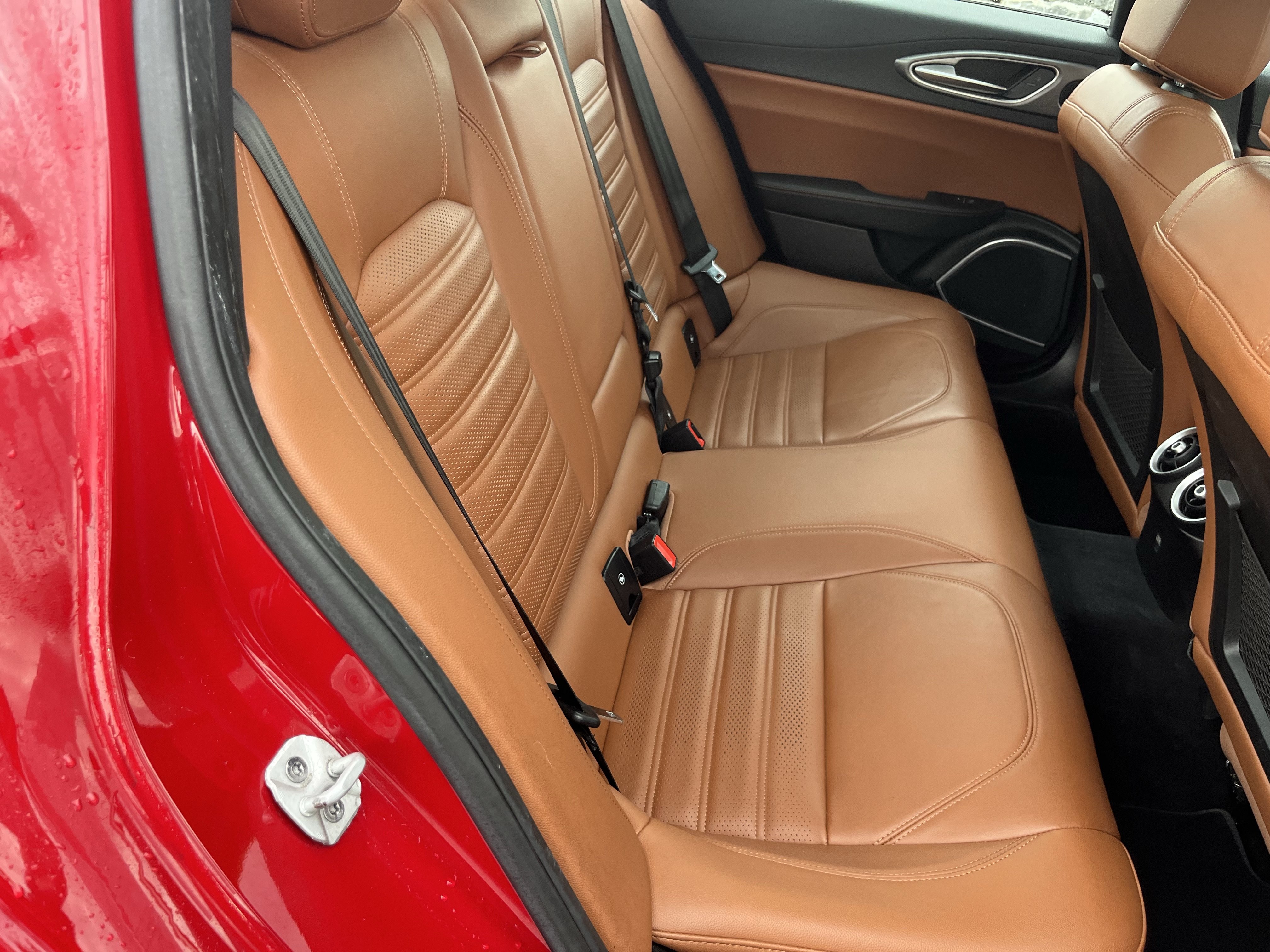 Used 2020 Alfa Romeo Giulia Ti Sport w/ Quick Order Package 22S Sport AWD/4WD image 4