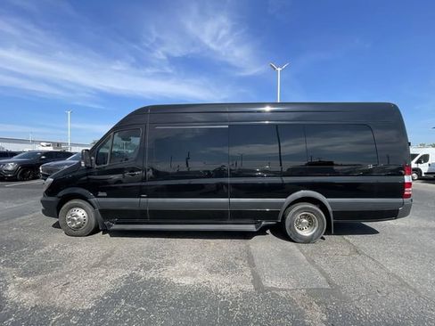 Used 2016 Mercedes-Benz Sprinter 3500 image 2