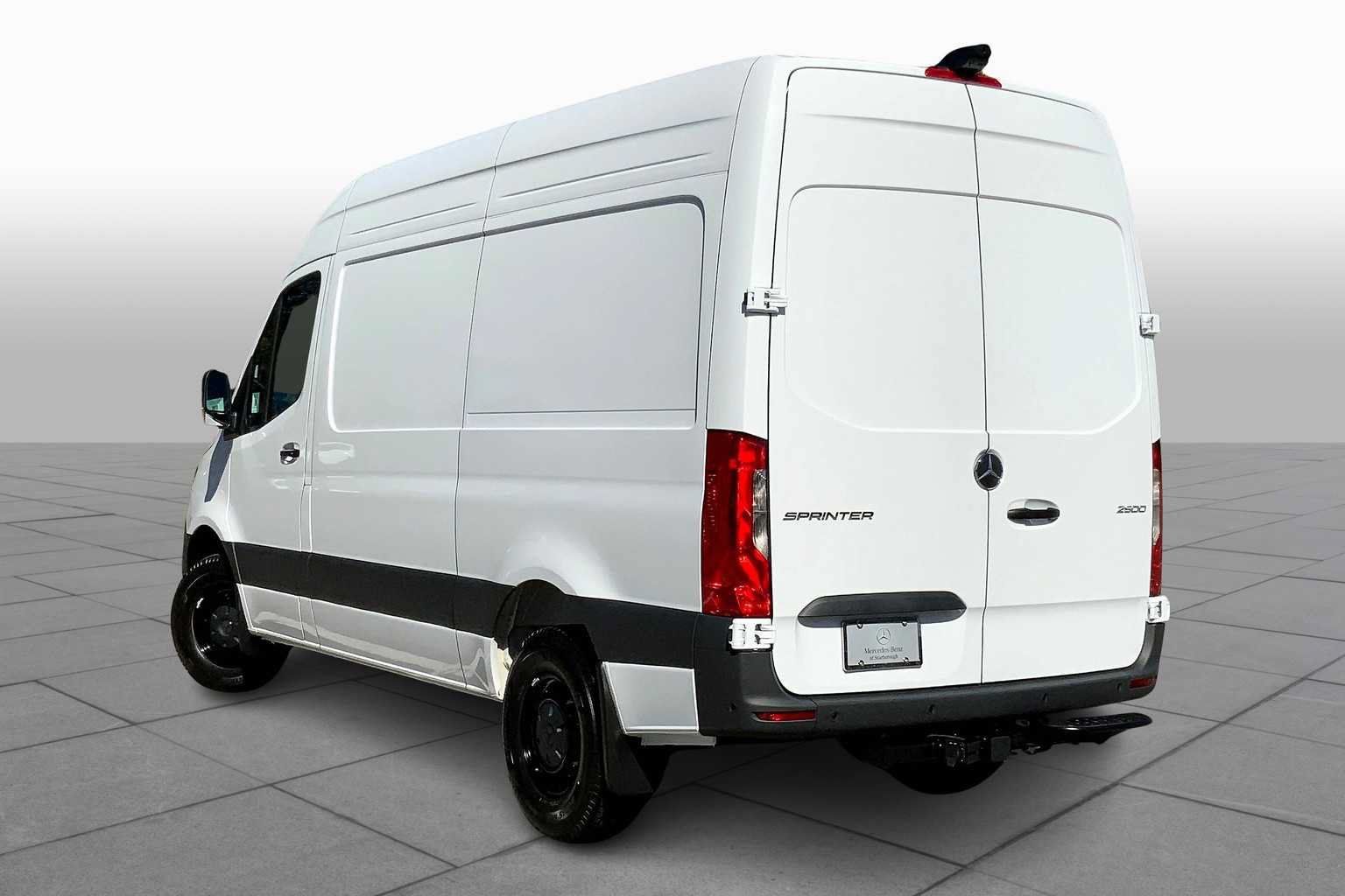 Used 2026 Mercedes-Benz Sprinter 2500 image 16