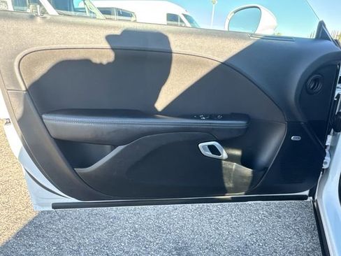 Used 2023 Dodge Challenger SXT image 13