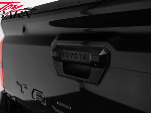 Used 2025 Toyota Tacoma TRD Off-Road image 49