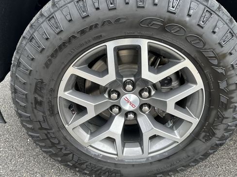 Used 2021 GMC Canyon AT4 w/ Driver Alert Package image 12