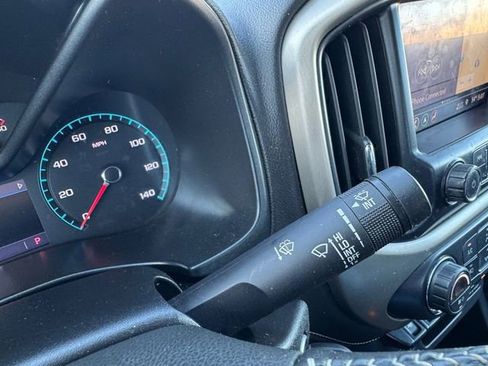 Used 2020 GMC Canyon Denali image 12