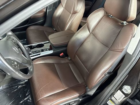 Used 2016 Acura TLX w/ Technology Package FWD image 19