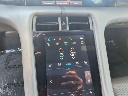 Used 2021 Porsche Taycan 4S image 16