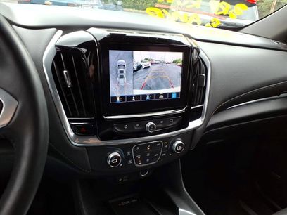 Certified 2022 Chevrolet Traverse LT w/ LT Premium Package