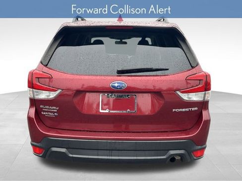 Used 2022 Subaru Forester Premium image 13