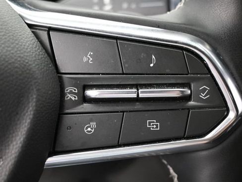 Used 2025 Chevrolet Traverse LT FWD image 18