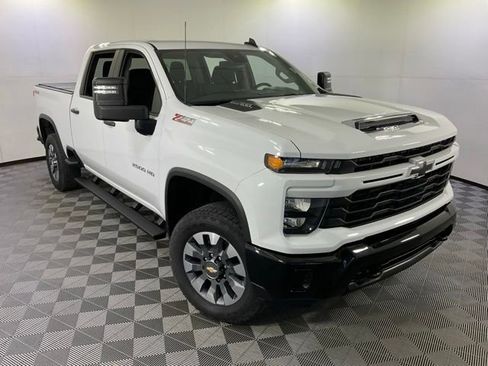 Used 2024 Chevrolet Silverado 2500 Custom w/ Custom Value Package AWD/4WD image 48