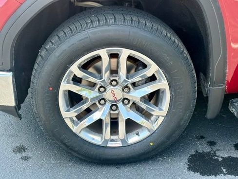 Used 2019 GMC Sierra 1500 SLT w/ SLT Premium Plus Package AWD/4WD image 32