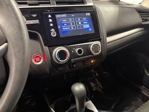 Used 2019 Honda Fit EX image 18