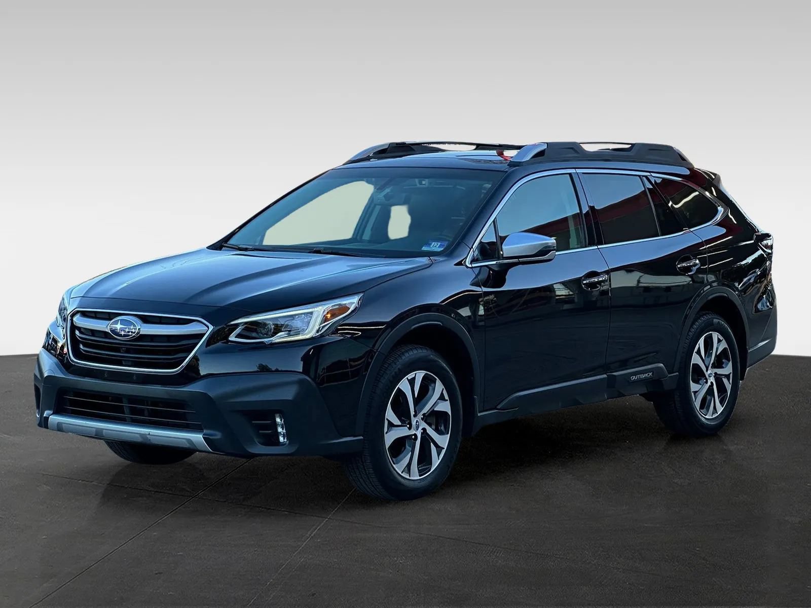 Used 2020 Subaru Outback Touring AWD/4WD image 3