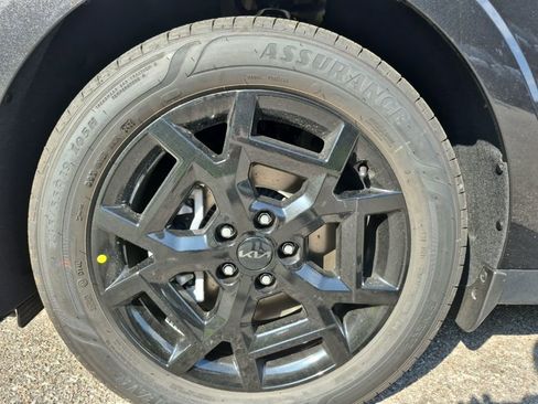 New 2026 Kia Carnival SX Prestige image 11