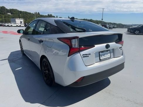 Certified 2022 Toyota Prius AWD image 9