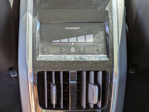 Used 2018 Volvo S90 T5 Momentum w/ Convenience Package image 14