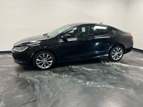 Used 2015 Chrysler 200 S w/ Navigation & Sound Group I image 21