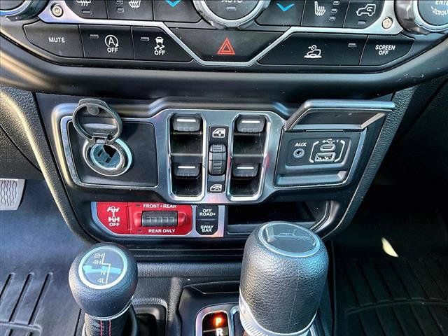 Used 2022 Jeep Gladiator Rubicon w/ LED Lighting Group AWD/4WD image 27