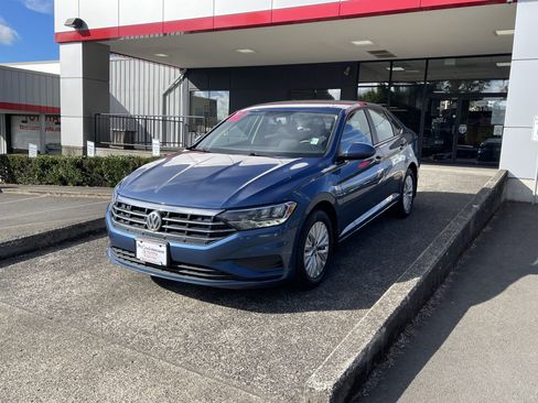 Used 2019 Volkswagen Jetta S w/ Driver Assistance Package FWD image 3