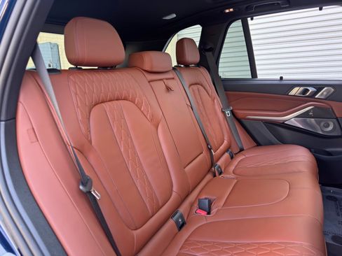 Used 2025 BMW X5 M60i AWD/4WD image 46