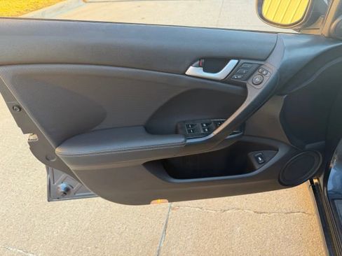 Used 2013 Acura TSX Sedan image 24