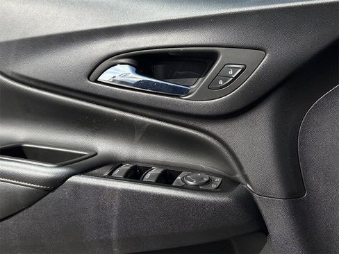 Certified 2022 Chevrolet Equinox Premier image 24