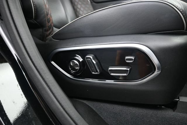 Used 2022 Jeep Grand Cherokee Summit AWD/4WD image 44