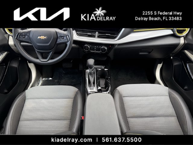 Used 2024 Chevrolet Trax LT FWD image 11