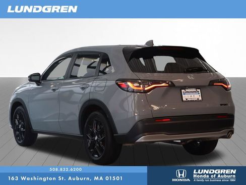 Used 2024 Honda HR-V Sport image 4
