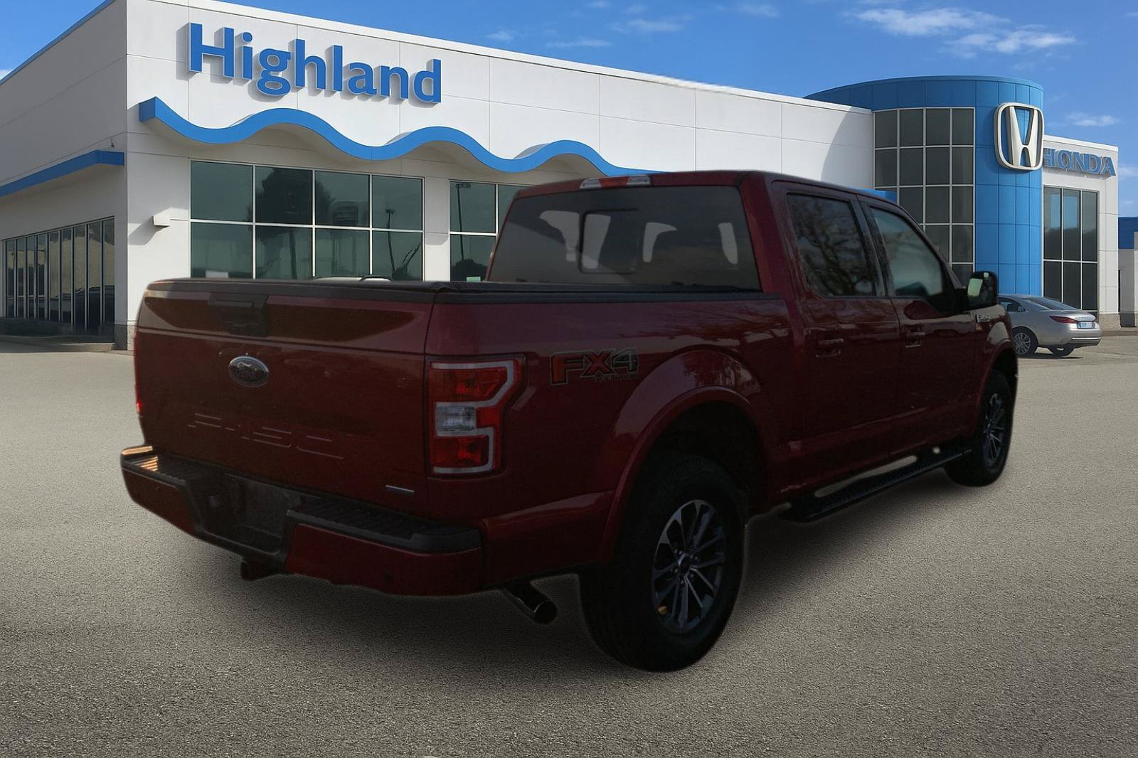 Used 2020 Ford F150 XLT w/ Equipment Group 302A Luxury AWD/4WD image 5