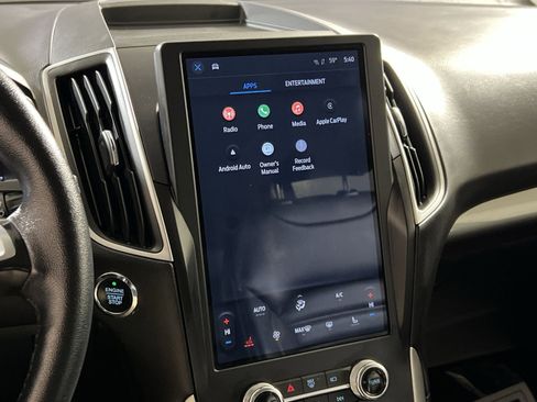 Used 2024 Ford Edge SEL image 18