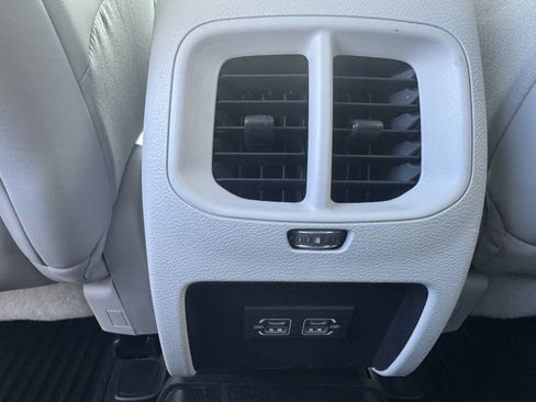 Used 2021 Jeep Cherokee Latitude Plus w/ Sun & Sound Group FWD image 12