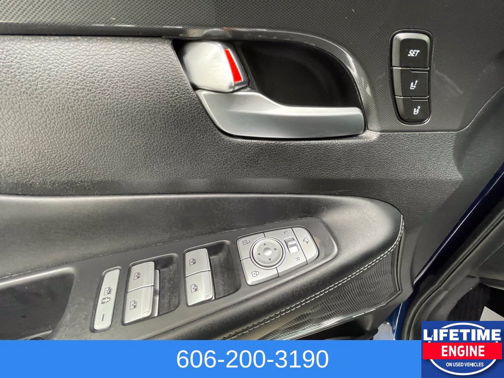 Used 2023 Hyundai Santa Fe Calligraphy AWD/4WD image 14