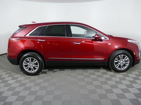 Used 2020 Cadillac XT5 Premium Luxury AWD/4WD image 2