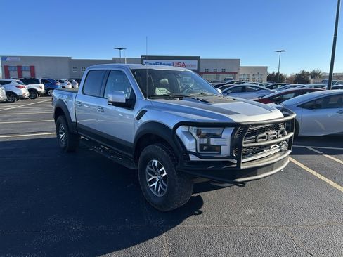 Used 2018 Ford F150 Raptor w/ Equipment Group 802A Luxury image 1