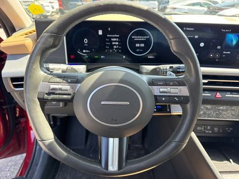 Used 2025 Hyundai Sonata Limited FWD image 19