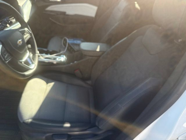 Used 2025 Chevrolet Trax LT w/ Driver Confidence Package FWD image 39