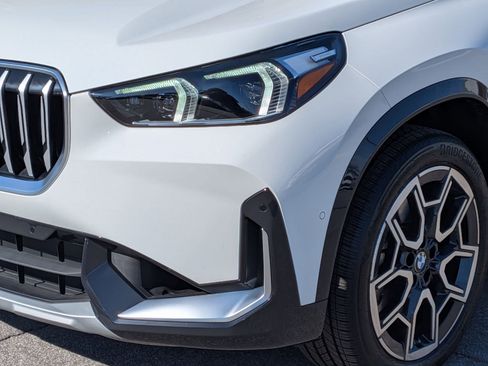 Certified 2023 BMW X1 xDrive28i w/ Convenience Package image 9