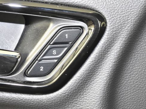 Used 2022 Dodge Durango GT image 36