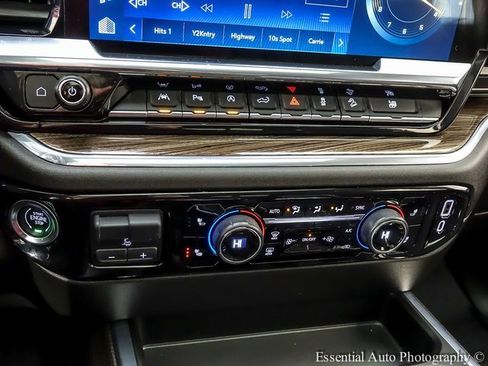 Used 2024 Chevrolet Silverado 1500 RST w/ Convenience Package II image 18