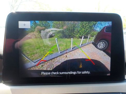 Used 2021 Ford Escape SE w/ SE Sport Appearance Package image 12