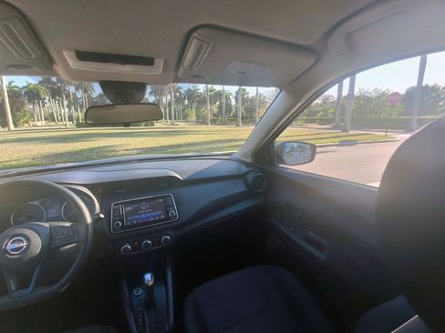 Used 2023 Nissan Kicks S image 20