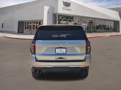 Used 2021 Chevrolet Tahoe Premier w/ Premium Package RWD image 5