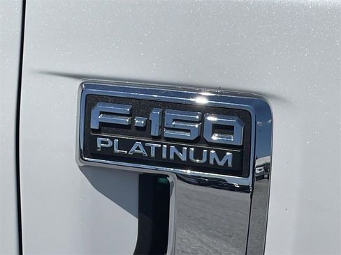 Used 2022 Ford F150 Platinum image 11