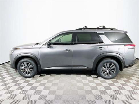 New 2026 Nissan Pathfinder SV image 4